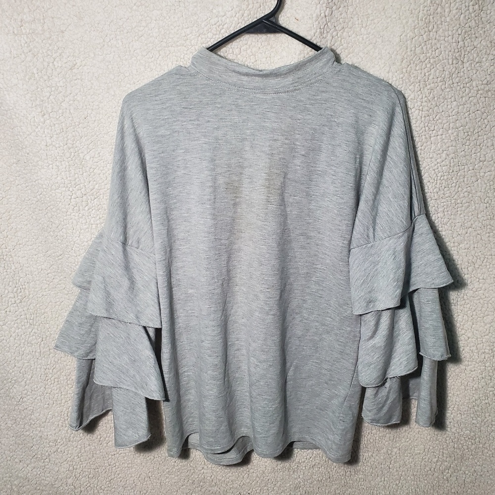 Grey Fluffy sleeved sweater shirt